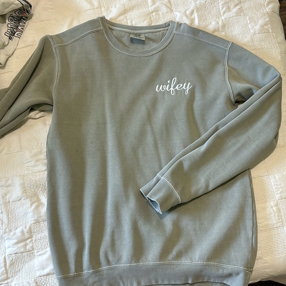Wifey comfort colors sweatshirt